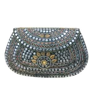 Pochette de soirée en métal mosaïque sur mesure avec accents artistiques en carreaux, grande capacité, fermeture à bouton, accessoire de mode - Product Image 4