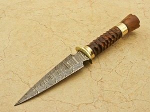 Cuchillo de Caza de Hoja Fija de Acero de Damasco OEM Personalizado, Multifuncional para Camping al Aire Libre, con Funda de Cuero, Punta de Lanza y Borde Biselado DIY - Product Image 4