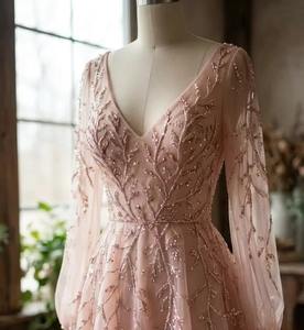 Robe de soirée rose de créateur, sans bretelles, ornée de perles, longueur ras du sol, robe de cérémonie de luxe, fabricant en gros - Product Image 1
