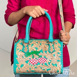 Bolso de Hombro de Cuero Vacuno Grabado a Mano con Diseño de Girasol para Mujer, Estilo Personalizado, de Lujo, para Viaje - Product Image 1