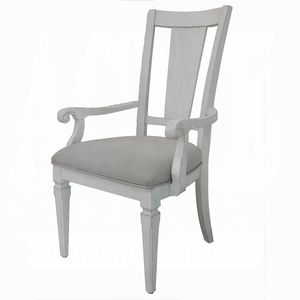 Ensemble de 2 fauteuils rembourrés gris clair et blanc patiné pour salle à manger - Product Image 1