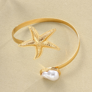 Brazalete de brazo con estrella de mar chapada en oro, perlas de imitación, brazalete abierto para la parte superior del brazo, joyería de playa y océano, accesorios de moda de verano - Product Image 5