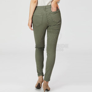 Pantalones Vaqueros de Mujer en Tela Transpirable y Cómoda, Estilo Relajado, Moderno, Casual, Acabado Premium, Corte Regular, Cintura Media - Product Image 3