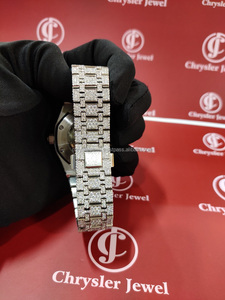 Montre de luxe personnalisable pour homme en acier inoxydable Moissanite cloutée de diamants avec fenêtre à cadran en verre Design classique - Product Image 5