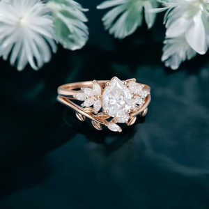 Anillo de compromiso con diamante de laboratorio talla pera, conjunto nupcial con diseño de hojas y ramas, banda de boda con diamantes marquesa inspirada en la naturaleza - Product Image 5