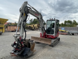 รถขุดขนาดเล็ก Takeuchi TB260 เครื่องยนต์ Kawasaki แบบตีนตะขาบ 42.4 กิโลวัตต์ วาล์ว Hydac มอเตอร์ Kyb PLC-Core เกียร์บ็อกซ์ เกียร์แบริ่ง 6 ตัน ราคาถูก - Product Image 3