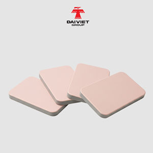 Panneau PVC en charbon de bambou 17mm densité 0.61g/cm3 panneaux durables recyclables roses pour les applications murales et de cuisine - Product Image 1