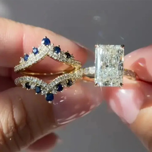 Anillo de Compromiso de Diseño Premium con Moissanita de 7.0 Quilates, Chapado en Oro de 925, Corte Radiante, Plata de Ley, con Pavé de Circonitas Blancas, Anillo de Boda en Oferta - Product Image 6