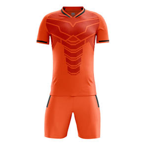 Uniforme de Fútbol Personalizable 100% Poliéster, Ropa de Equipo de Alta Calidad Disponible en Colores Personalizados - Product Image 3