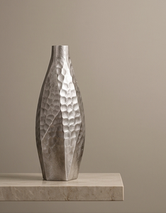 Vase à fleurs moderne en métal argenté, centre de table de luxe à facettes martelées, récipient décoratif pour la maison, l'hôtel, vente en gros - Product Image 1