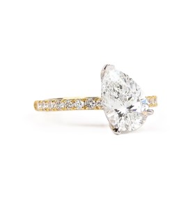 Bague demi-éternité en or massif 10K 14K 18K avec diamants de laboratoire en forme de poire et ronds de 2,5 carats, couleur DEF, clarté VS VVS, certifiée IGI - Vente en gros - Product Image 5