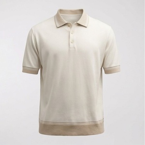Polo en coton beige à manches courtes pour homme, coupe classique, tricot uni, design décontracté et respirant - Product Image 1