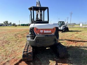 La pelle sur chenilles E50 propre et bien entretenue à faible heure est livrée avec une garantie après vente d'un an - Product Image 4