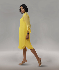 Elegante chaqueta de satén con vestido de georgette, Kurti largo para mujer, ropa de fiesta y boda de diseñador a un precio asequible. - Product Image 2