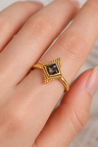 Bague en Quartz Fumé Naturel Forme Paix Style Glamour, Sertie de Laiton, Faite à la Main, avec Pierre Précieuse Carrée pour Femme, Vente en Gros - Product Image 2
