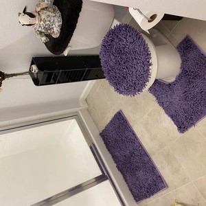 Ensemble de tapis de bain en coton violet, 4 pièces, antidérapants, tuftés, rectangulaires avec des formes profilées et ovales pour usage domestique - Product Image 2