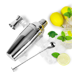 Cocktail Shaker Bar Set Margarita Mixer Drink Shaker Stainless Steel Bar Tools Built-in Bartender Strainer for Martini Kit 750ml - Product Image 3