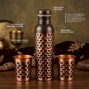 Ensemble Cadeau Luxe Bouteille et Gobelet en Cuivre Martelé – Vaisselle en Cuivre Pur pour la Maison et le Bien-être - Product Image 2