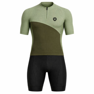 Uniforme de Ciclismo Personalizado con Logotipo y Número del Equipo, Tejido Transpirable, Ideal para Clubes, Entrenamientos, Carreras y Actividades de Ciclismo - Product Image 1