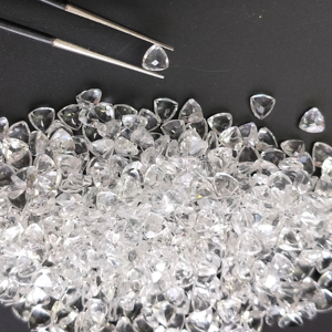 Topacio Blanco Natural de 4.5MM con Corte Trillón, Gema Suelta de la Mejor Calidad para la Fabricación de Joyas - Product Image 4