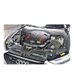 Audi S8 4.0 TFSI quattro LWB modèle de novembre 2020 avec 46 218 km, boîte automatique, sièges en cuir, caméra arrière - Product Image 6