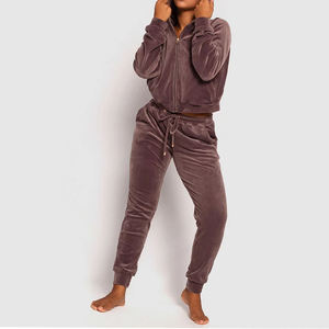 Conjunto de 2 Piezas para Mujer 2023, Traje de Terciopelo Dorado Sólido, Chándal Y2K, Sudadera con Capucha Informal, Pantalones Acampanados - Product Image 3