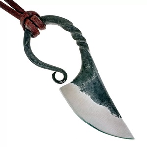 Colgante de cuchillo de caza estilo medieval de acero inoxidable forjado, con hoja de Damasco, ligero, accesorio para exteriores - Product Image 1