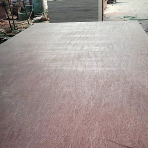 ไม้อัดเชิงพาณิชย์คุณภาพสูง ดีไซน์ทันสมัย ขนาด 18*1220*2400 มม. สำหรับตกแต่งภายนอกอาคาร ยี่ห้อ Fomex Greenwood มาตรฐานการปล่อยมลพิษ E2 แบบสองด้าน - Product Image 1