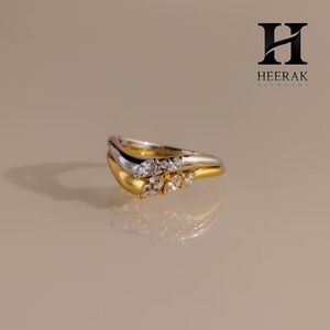 Anillo Cruzado de Oro Macizo con Diamantes Marquise, Diseño Ondulado, Joyería Fina de Alta Gama, Venta al Por Mayor - Product Image 5