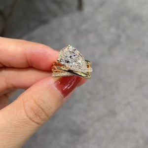 Bague en or rose 14 carats avec diamant de laboratoire certifié IGI, taille poire 2,00 carats, coupe East West, avec pierres latérales, pour femme, idéale pour fiançailles et anniversaire - Product Image 1