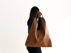Sac Hobo en cuir véritable de couleur personnalisée Slouchy Shoulder Distressed Open Closure Everyday Handbag for Women LHB-0083 - Product Image 4