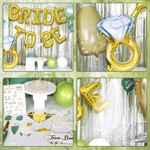 Set Decorazioni per Addio al Nubilato Verde Salvia Include Fascia 'Bride', Velo, Corona e Adesivi Tatuaggio per Servizi Fotografici - Product Image 3