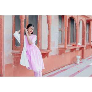 Ensemble Anarkali en mousseline de soie rose pour femme avec manches 3/4, disponible en taille XS - Product Image 2