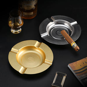 Cendrier en laiton vintage de qualité supérieure avec cendrier décoratif en laiton pour la maison, le bureau, le bar et la table de restaurant, pour la vente à l'exportation - Product Image 1