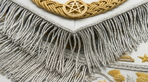 Tablier maçonnique personnalisé brodé, tissu blanc, franges dorées, motif étoile, insignes de franc-maçon, tablier de cérémonie de loge - Product Image 5