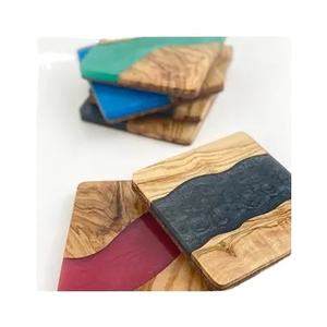 ถาดรองแก้วทำด้วยมือทำจากไม้และเรซินสำหรับโรงแรมลายไม้ธรรมชาติหลากสีสำหรับบ้านและโรงแรม - Product Image 1