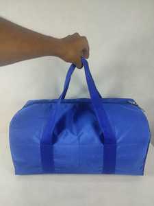 Bolsa de Lona Azul Rey de Poliéster con Cierre de Cremallera, Bolsa Deportiva de Viaje Resistente con Asas de Cinta Reforzada - Product Image 3