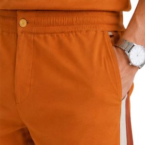 Conjunto de Camiseta Polo y Pantalones Cortos para Hombre en Naranja Quemado Personalizado, Diseño de Cuello y Bolsillo en Contraste, Atuendo Casual de Verano de Dos Piezas con Logotipo Personalizado - Product Image 6
