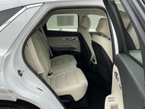 PREMIUM Deluxe 2024 Genesis GV70 2.5T SUV - Product Image 3