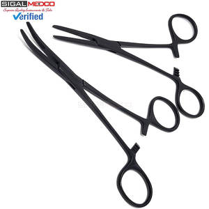 Juego de 2 Pinzas Hemostáticas Kelly Rectas y Curvas de 5.5 Pulgadas, con Bloqueo, de Acero Inoxidable Negro, Certificación CE, Quirúrgicas - Product Image 2
