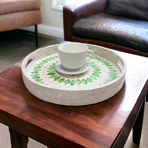 Bandeja de Servir Hecha a Mano con Incrustaciones de Madreperla: Verde y Marfil con Incrustaciones de Concha de Capiz - Product Image 6