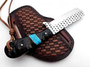 Couteau utilitaire compact droit artisanal avec poignée en ébène et intercalaire turquoise, ceinture en cuir estampé - Product Image 2