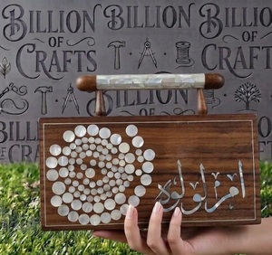 Sac à main artisanal en bois avec motif floral et mosaïque de nacre, étui rigide, distribution en gros de qualité supérieure - Product Image 3