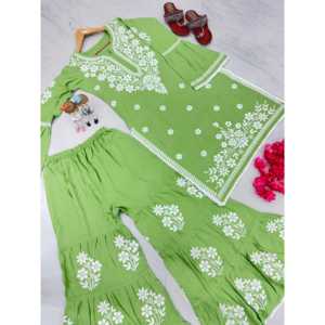 Conjunto de Top y Pantalones Plazzo de Fiesta para Mujer, Atuendo Elegante para Ocasiones Especiales - Product Image 3