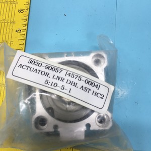 SMC CDQ2B50-10D Actuator, LNR DBL AST HC2, AMAT - อุปกรณ์และอะไหล่เซมิคอนดักเตอร์ระดับโลกที่เชื่อถือได้ - Product Image 3