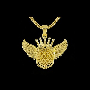 Joyería Hip Hop Jasen Iced Moissanite al por mayor, colgante de corona de león con alas de plata de ley 925, certificado IGI para venta al por mayor. - Product Image 3