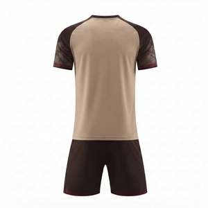 เสื้อฟุตบอลสั่งทำขายส่ง กางเกงขาสั้น คอกลม แขนสั้น เป็นมิตรกับสิ่งแวดล้อม แห้งเร็ว ระบายอากาศได้ดี ผลิตจากผ้าสแปนเด็กซ์/โพลีเอสเตอร์ - Product Image 2