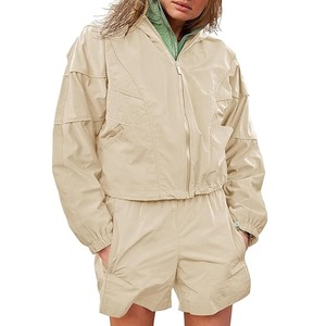 Ensemble court d'été personnalisé pour femme en nylon, coupe-vent uni à manches longues, survêtement en polyester 2 pièces - Product Image 1