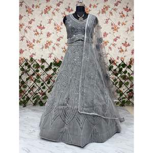 Conjunto elegante Lehenga Choli de diseñador para mujer con hermoso trabajo de bordado - Product Image 5