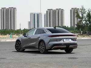 Nuevo BYD Han L DM-i 2025 con Volante a la Izquierda, Sedán, Precio Económico, Auto de Nueva Energía, Híbrido Enchufable EV para Familias - Product Image 4
